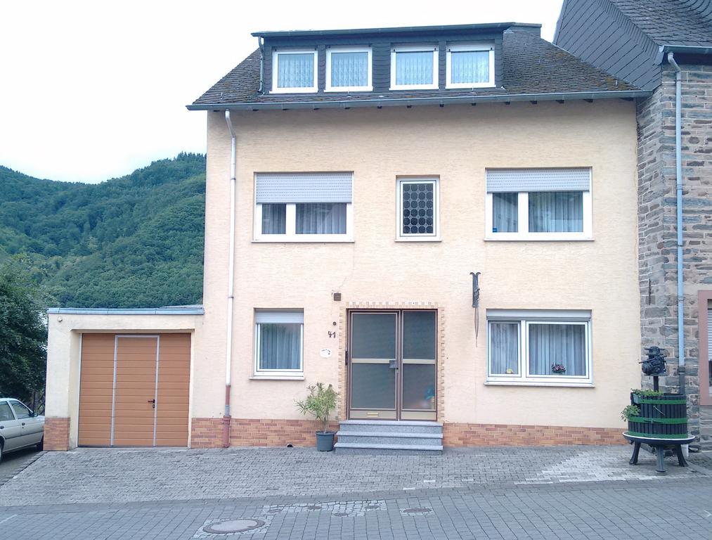 Gaestehaus Kiesgen-Mendgen Bernkastel-Kues Eksteriør bilde